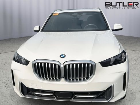Used 2024 BMW X5 sDrive40i w/ Parking Assistance Package RWD image 4