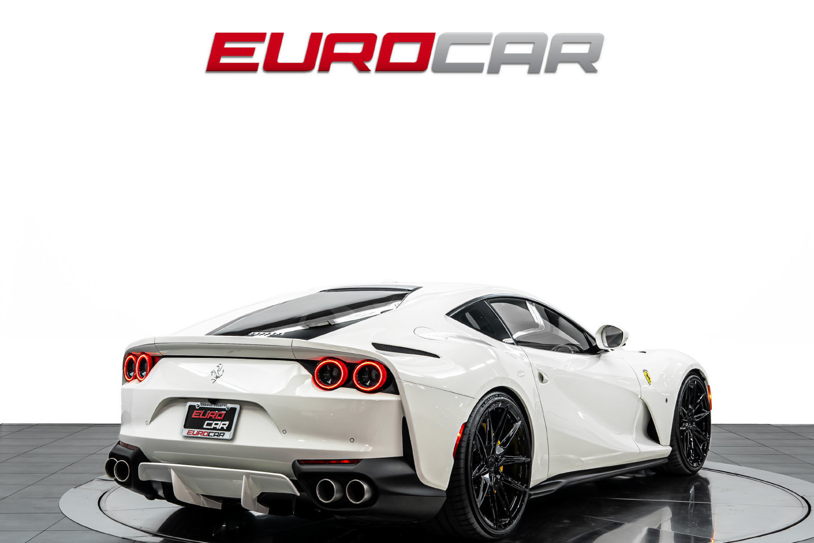 Used 2020 Ferrari 812 Superfast RWD image 5