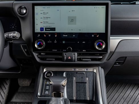 Used 2025 Lexus GX 550 550 Overtrail w/ Accessory Package (CT) image 24