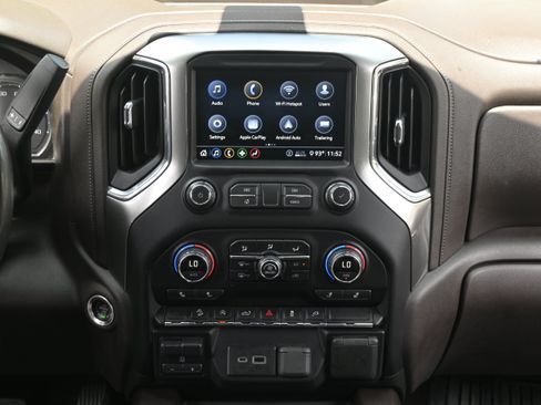 Used 2020 Chevrolet Silverado 1500 RST w/ All-Star Edition AWD/4WD image 32