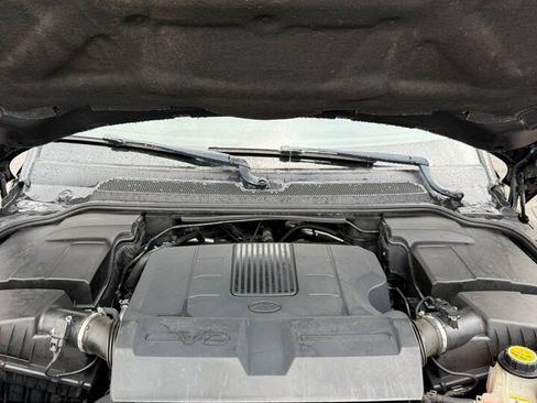 Used 2013 Land Rover Range Rover Sport HSE w/ HSE Silver Pkg AWD/4WD image 23