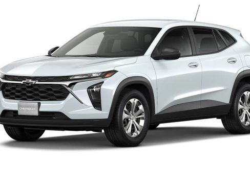 New 2026 Chevrolet Trax LS image 2
