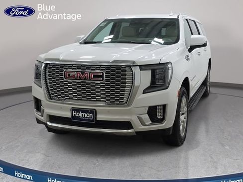 Used 2023 GMC Yukon XL Denali AWD/4WD image 1