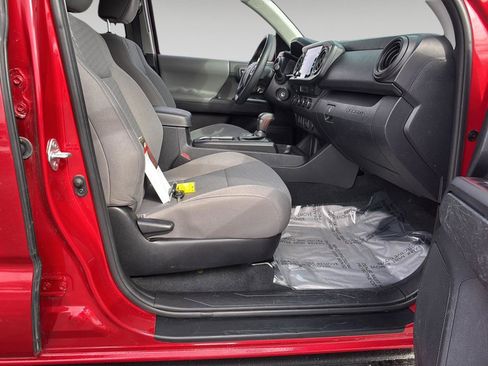 Used 2023 Toyota Tacoma SR image 15