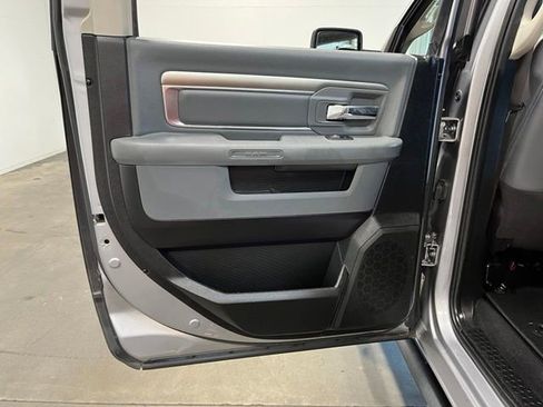 Used 2019 RAM 1500 Big Horn AWD/4WD image 19
