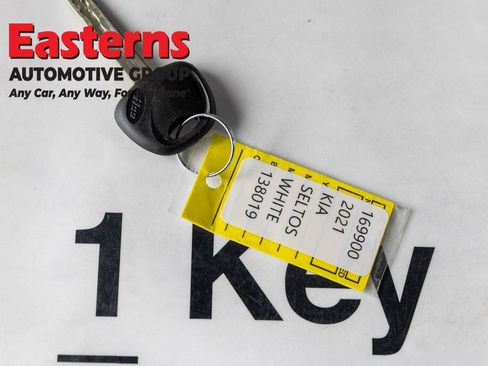 Used 2021 Kia Seltos S AWD/4WD image 25