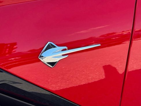 Used 2019 Chevrolet Corvette Stingray Coupe w/ Battery Protection Package RWD image 12