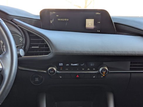 Used 2025 MAZDA MAZDA3 s image 18