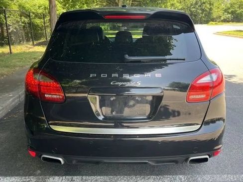 Used 2014 Porsche Cayenne S AWD/4WD image 7