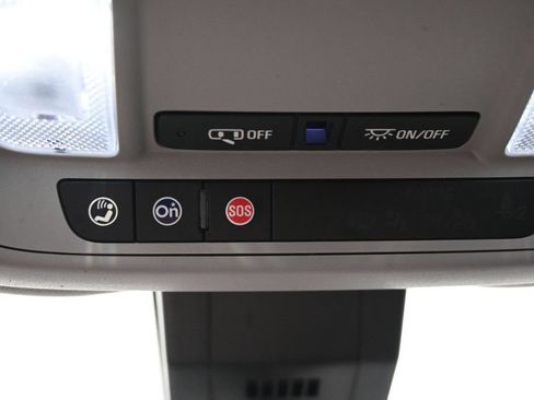 Used 2024 Chevrolet Equinox LT w/ LPO, Floor Liner Package FWD image 15