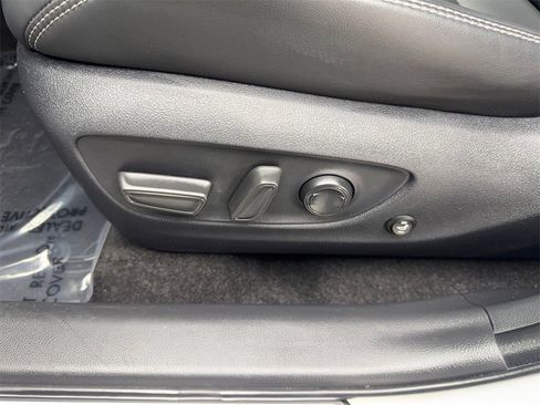 Used 2024 Toyota RAV4 XLE Premium image 31