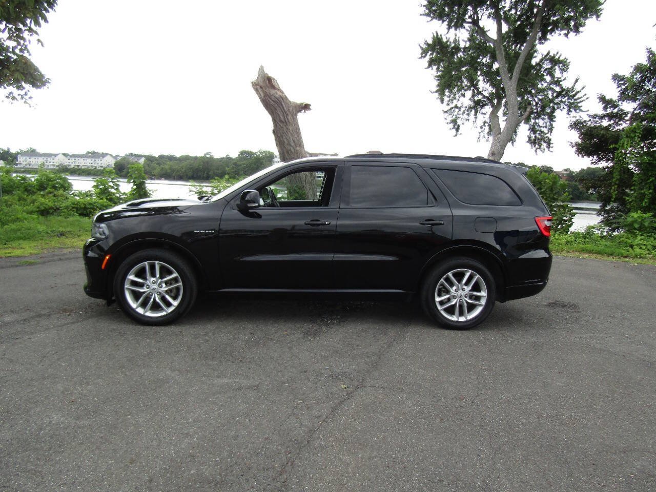 Used 2025 Dodge Durango R/T AWD/4WD image 4