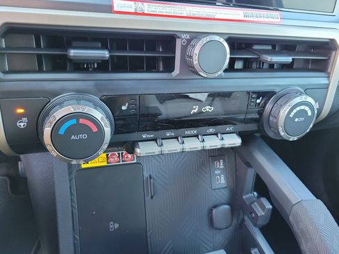 New 2026 Toyota Tacoma TRD Off-Road w/ TRD Off Road Upgrade Package AWD/4WD image 16