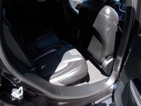 Used 2016 Jeep Cherokee Trailhawk image 23