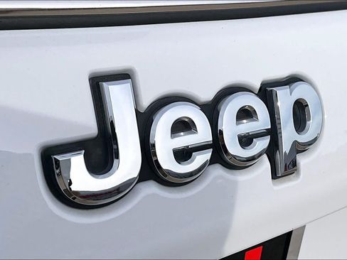 Used 2025 Jeep Compass Limited AWD/4WD image 28