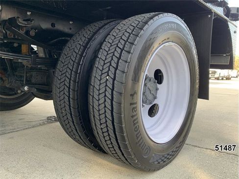 Used 2024 Ford F550 2WD Regular Cab Super Duty image 17