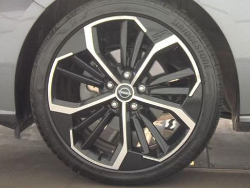 Used 2023 Nissan Altima 2.5 SR AWD/4WD image 8