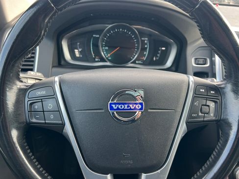Used 2015 Volvo XC60 T5 image 21