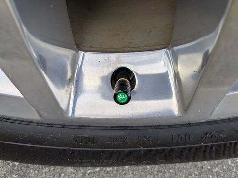 Used 2018 GMC Sierra 1500 SLT image 11