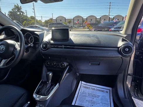 Used 2018 Toyota Yaris iA image 21