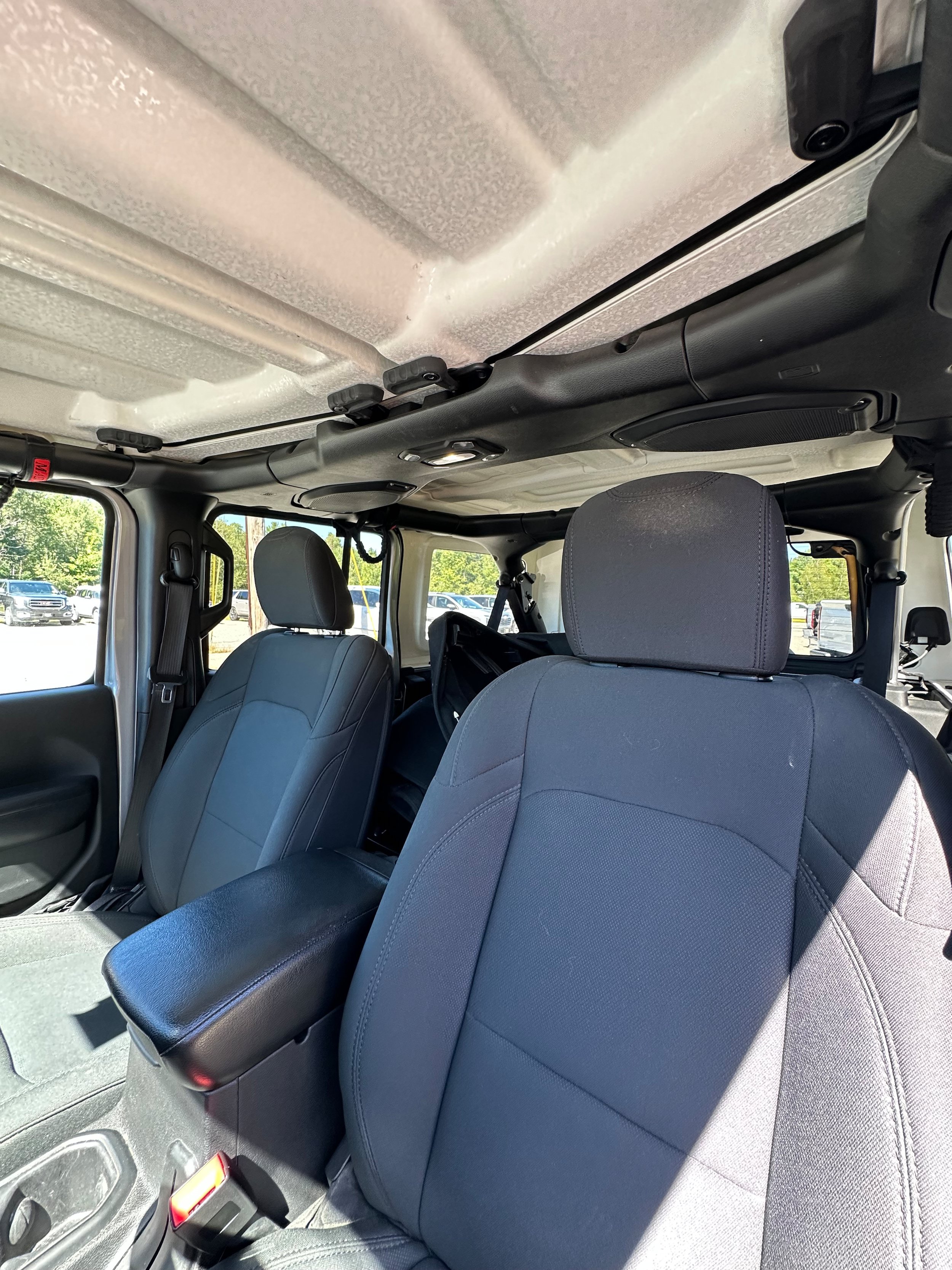 Used 2018 Jeep Wrangler Unlimited Sport S AWD/4WD image 14