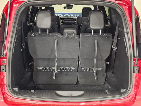 New 2026 Chrysler Pacifica Select image 34