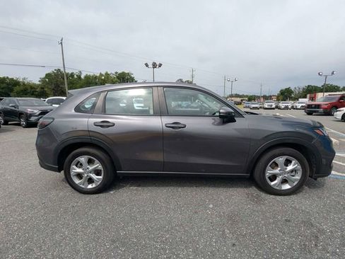 Used 2024 Honda HR-V LX image 2