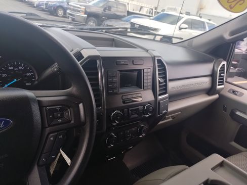 Used 2018 Ford F250 XLT image 12
