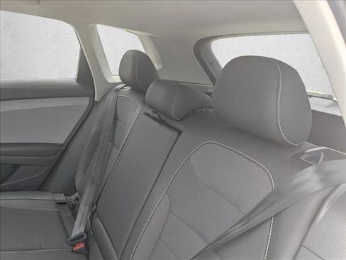 Used 2024 Volkswagen Taos SE image 16