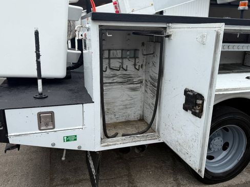Used 2018 Ford F550 4x4 Regular Cab Super Duty image 21