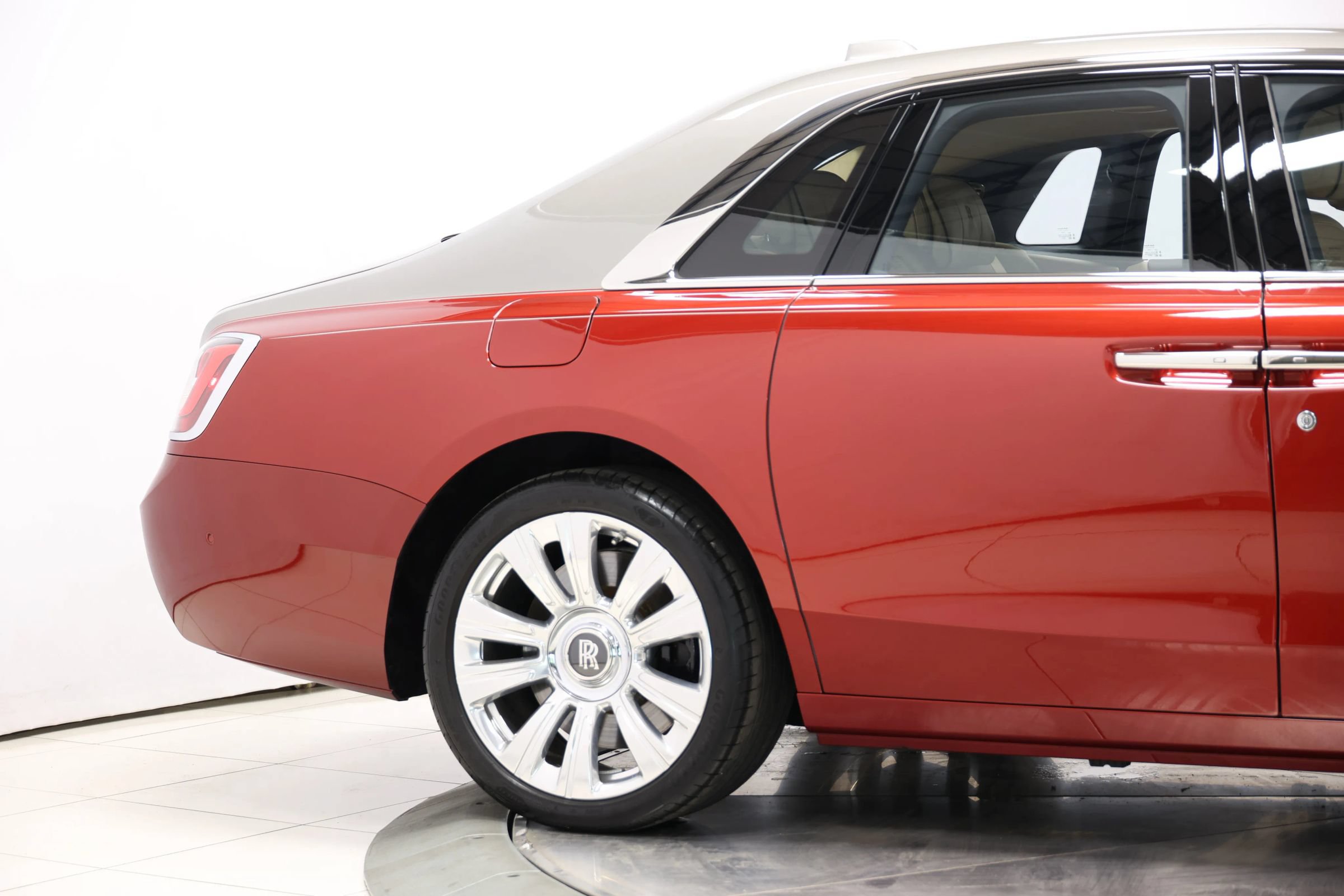 Used 2022 Rolls-Royce Ghost w/ Ghost Package AWD/4WD image 87