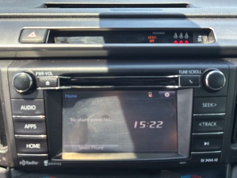 Used 2018 Toyota RAV4 SE w/ Power Extra Value Package FWD image 30