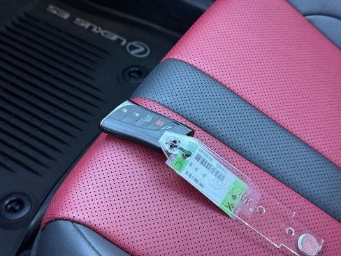 Certified 2023 Lexus ES 350 F Sport image 40