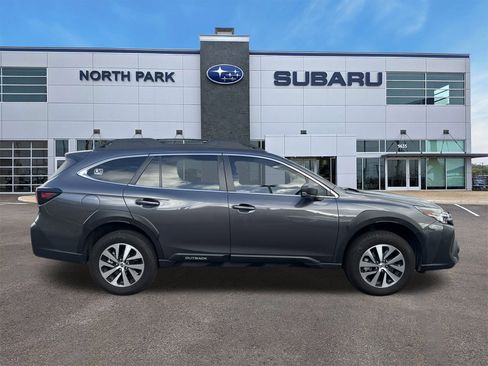 Certified 2025 Subaru Outback image 2