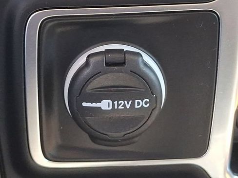 Used 2023 Jeep Wrangler Unlimited Sahara AWD/4WD image 26