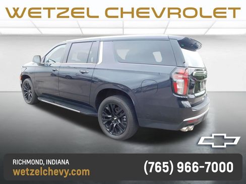 Used 2023 Chevrolet Suburban Premier w/ Advanced Technology Package AWD/4WD image 5