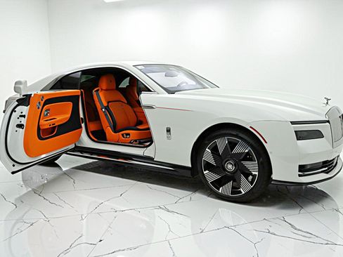 Used 2026 Rolls-Royce Spectre AWD/4WD image 19