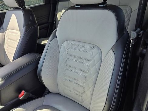 Used 2024 Ford Escape SE w/ PHEV Premium Package FWD image 15