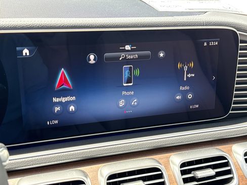 New 2026 Mercedes-Benz GLS 450 4MATIC image 32