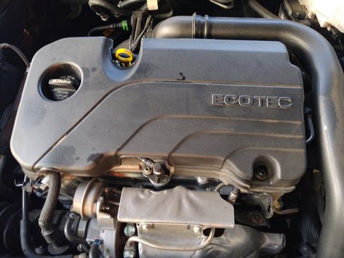 Used 2025 Chevrolet Malibu LT FWD image 30