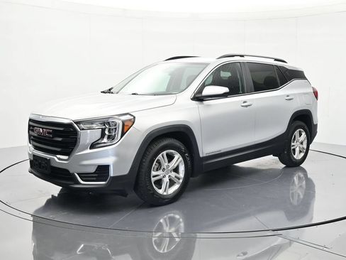 Used 2022 GMC Terrain SLE w/ Driver Convenience Package FWD image 1