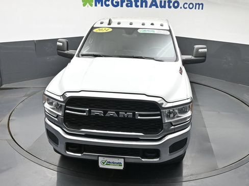 Used 2024 RAM 2500 Tradesman w/ Chrome Appearance Group AWD/4WD image 27