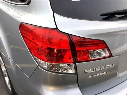 Used 2014 Subaru Outback 2.5i Limited w/ Moonroof Package image 33