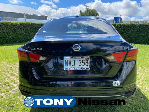 Used 2020 Nissan Altima 2.5 SR FWD image 6