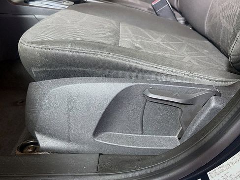 Used 2013 Ford Fiesta SE FWD image 18