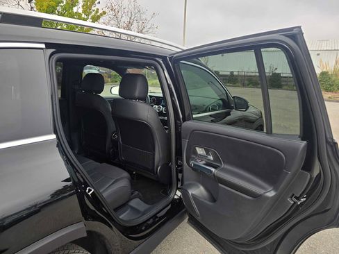 Used 2025 Mercedes-Benz GLB 250 GLB 250 image 15