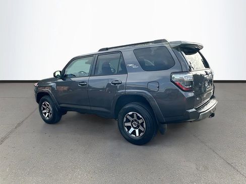 Used 2022 Toyota 4Runner TRD Off-Road AWD/4WD image 5