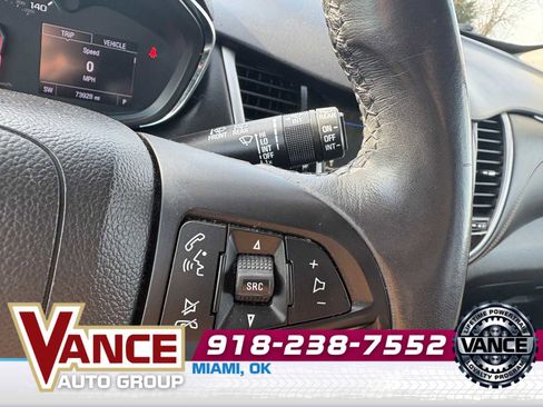 Used 2019 Chevrolet Trax LT w/ LT Convenience Package image 28