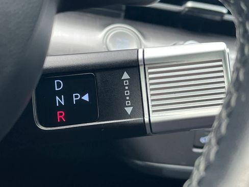 Used 2024 Hyundai Kona Limited image 28