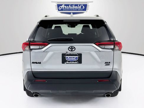 Used 2025 Toyota RAV4 XLE w/ Convenience Package AWD/4WD image 7